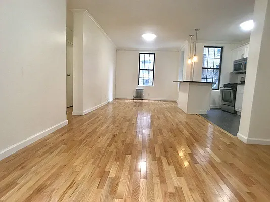 Rented by Bohemia Realty Group | media 14