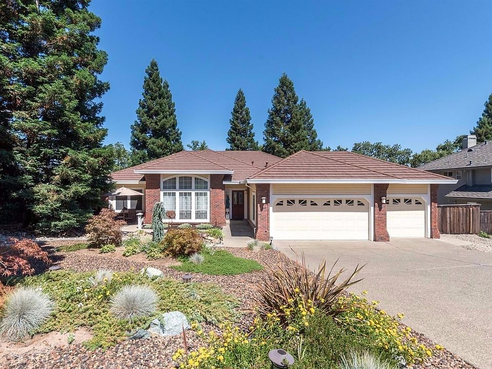 1st image of 2746 Carnelian Cir