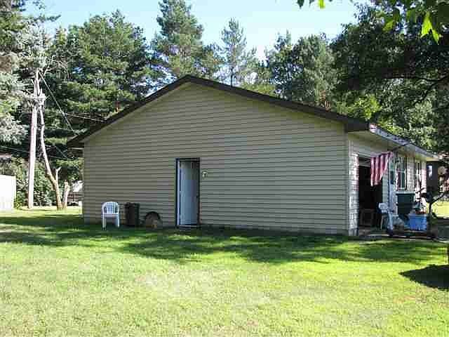 2nd image of 1002 16th St