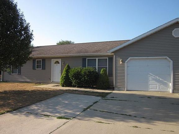 2nd image of 20071 Woodline Dr #1-15