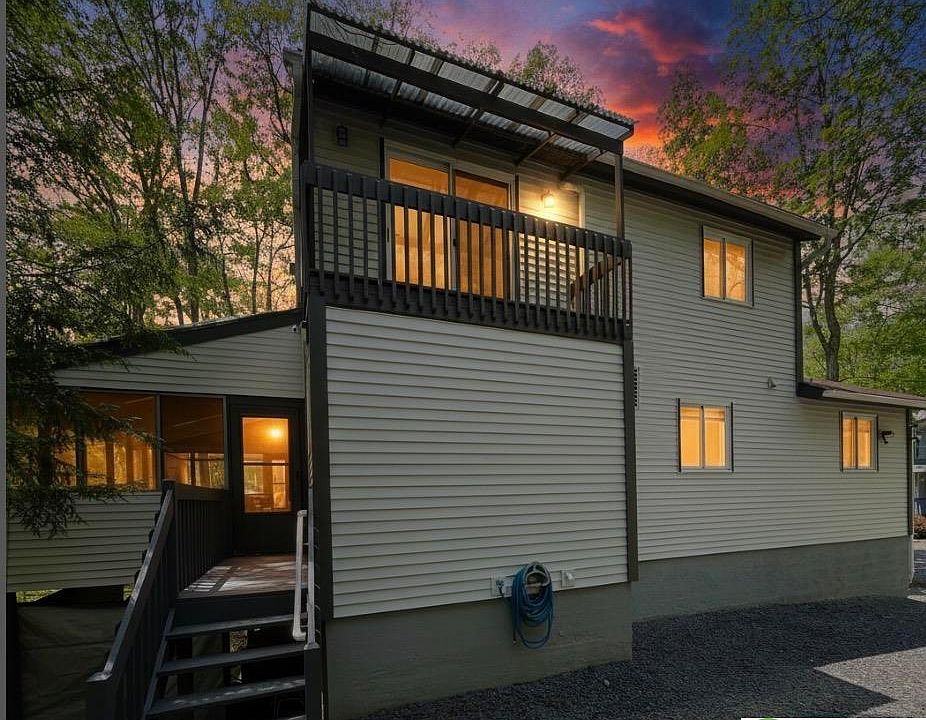 1st image of 275 Canterbury Rd