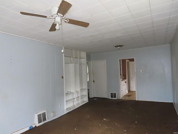 2nd image of 1624 E Fox St