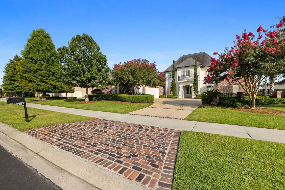 next background image