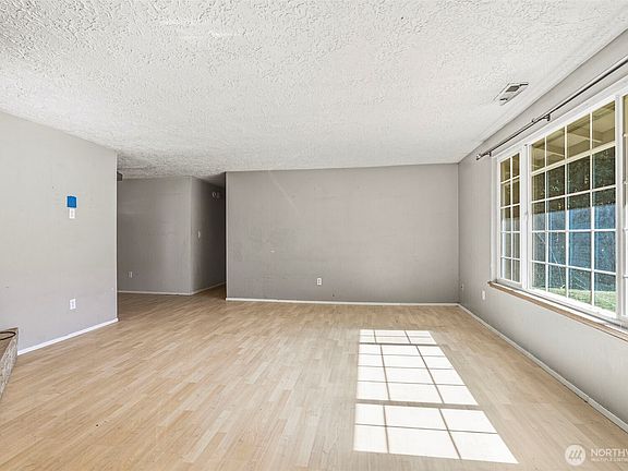 5th image of 41905 NE Dobler Hill Road