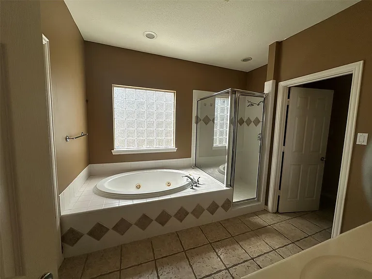 7131 Harmony Cv — Photo 9