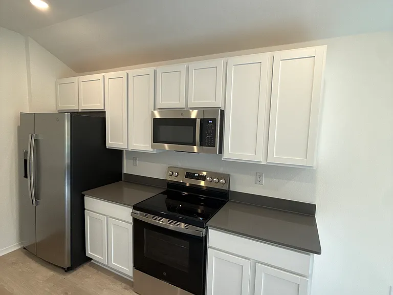 1056 Raven Walk Dr — Photo 3