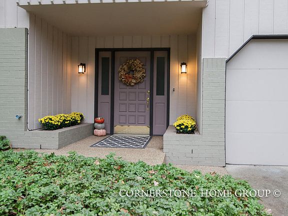 3rd image of 3167 Woodsboro Dr NE