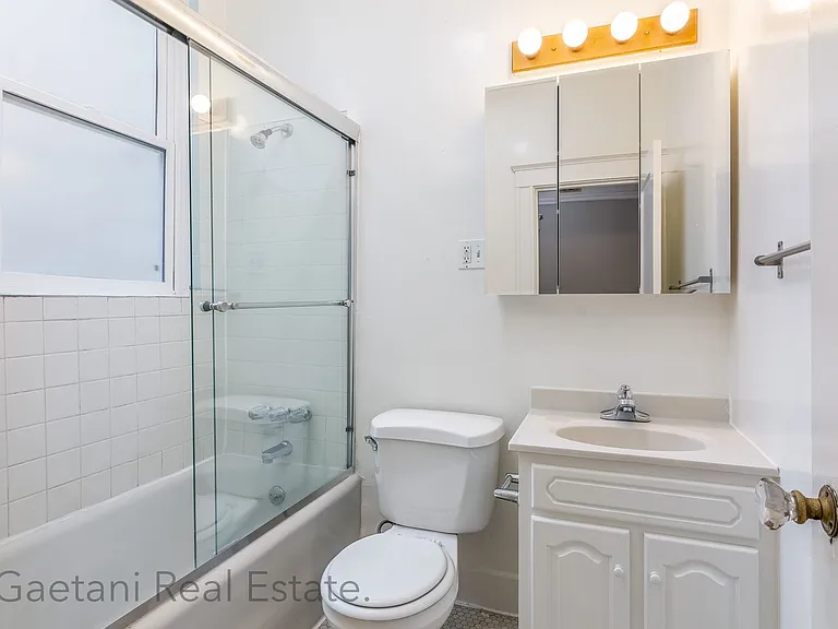 2341-2345 Market St #609RC — Photo 10