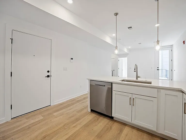 2327 Frankford Ave #1 — Photo 5