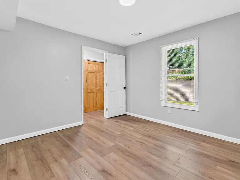 2136 Sara Ashley Way — Photo 30