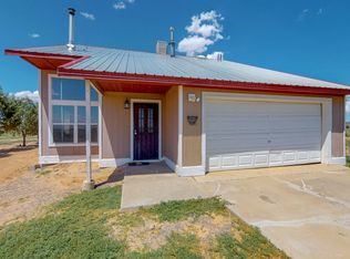 30 Corona Rd, Los Lunas, NM 87031