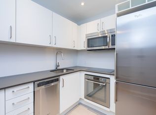 110 Oriole Pkwy #50040A-203, Toronto, ON M5P2G8