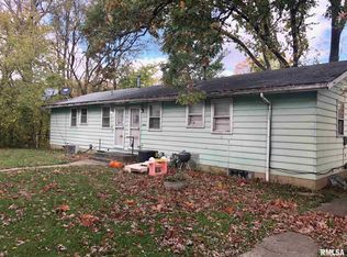 1216 25th St #1218, Rock Island, IL 61201