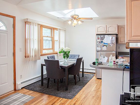 3rd image of 6927 De Costa Ave
