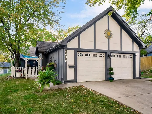 7206 Mastin St, Merriam, KS 66203