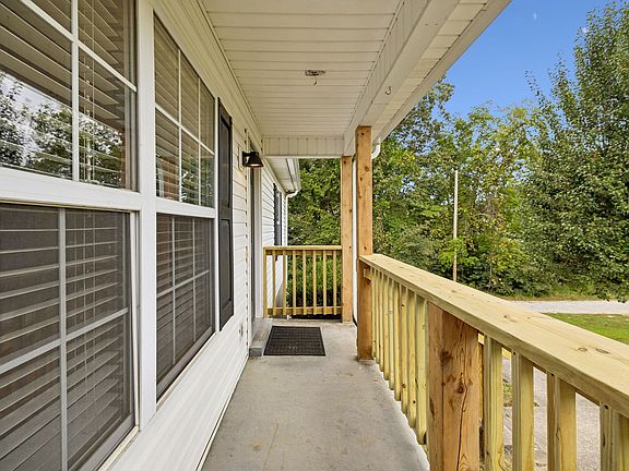 4th image of 7907 Crossroads Dr