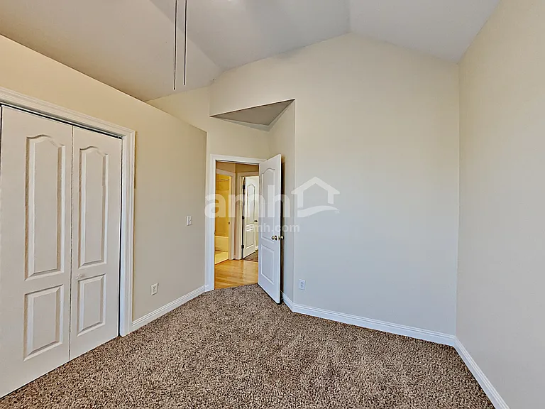 622 Creekfront Dr — Photo 19