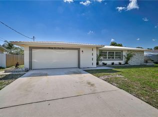 2249 44th Ter SW, Naples, FL 34116