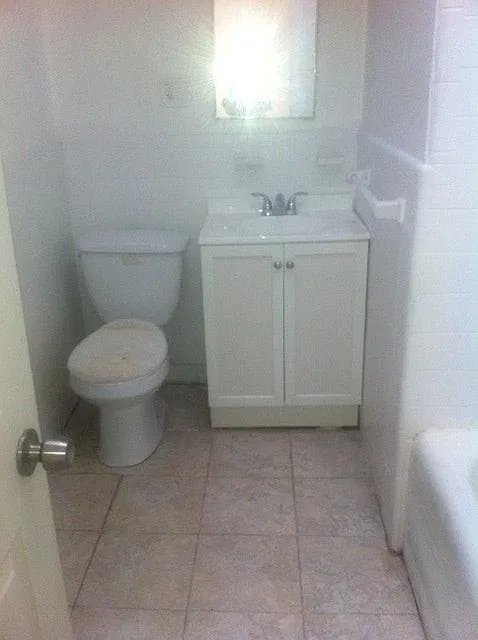 1 bed, 700 sqft, $1,050 — Photo 4