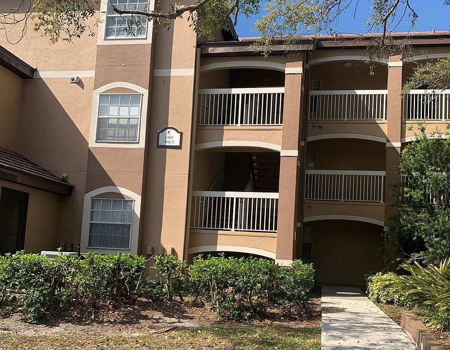 1st image of 13839 Fairway Island Dr APT 1112