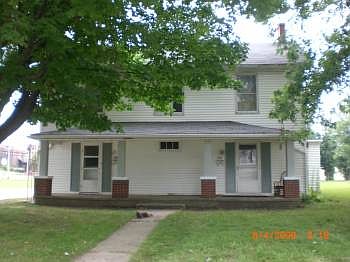 1st image of 451 Gwynne St