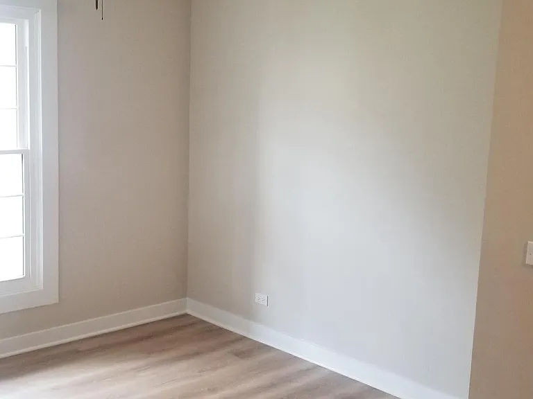 2S748 Timber Dr — Photo 5