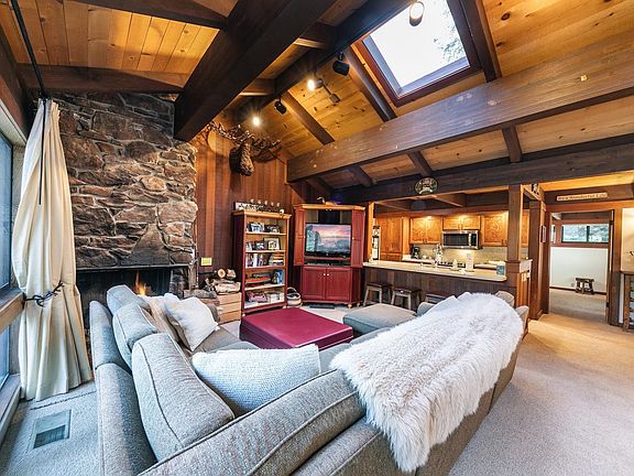 3rd image of 3600 N Lake Blvd #18