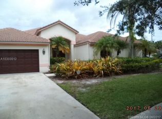 1055 Pine Branch Dr, Weston, FL 33326
