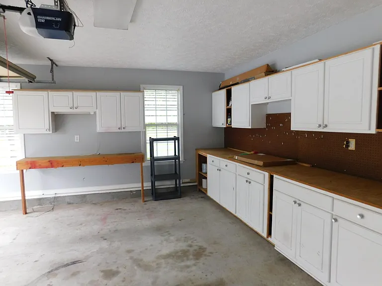 302 Jacqueline Dr — Photo 22