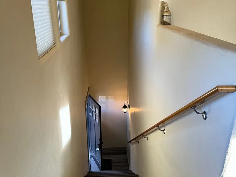 07- 5 SW Taft Ave — Photo 13