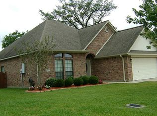 714 Moore St, Richwood, TX 77566