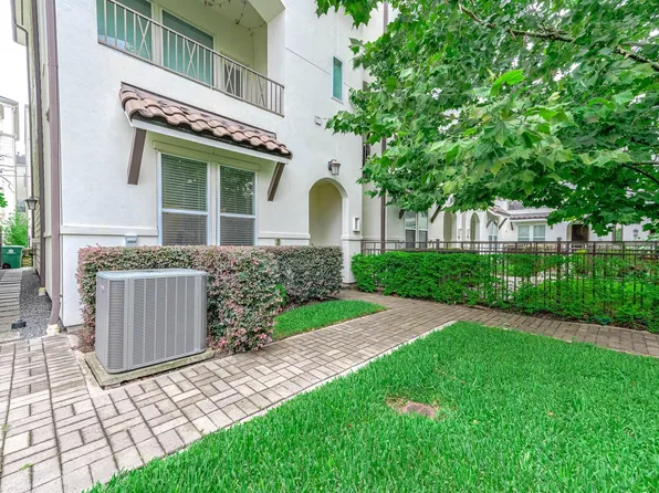 4013 Barnes St, Houston, TX 77007