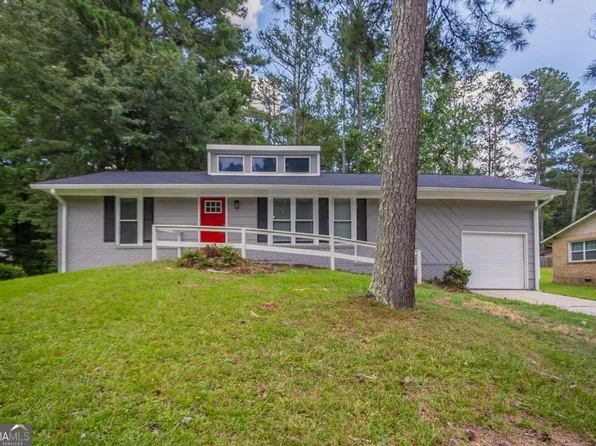 2466 Fairway Cir SW, Atlanta, GA 30331