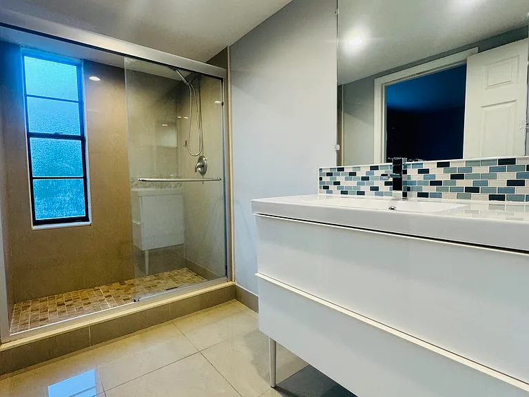 9235 SW 8th St #503 — Photo 9