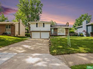 10241 Berry St, Omaha, NE 68127