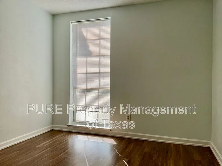 606 Eaglecreek Dr — Photo 19