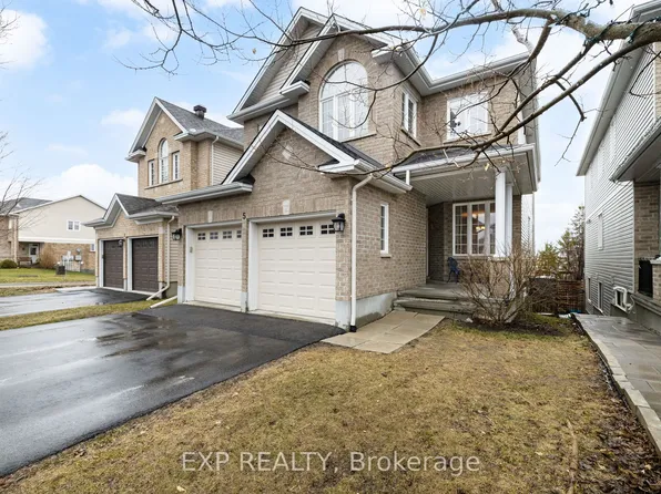 5 Bert Hall St, Arnprior, ON K7S 0G6