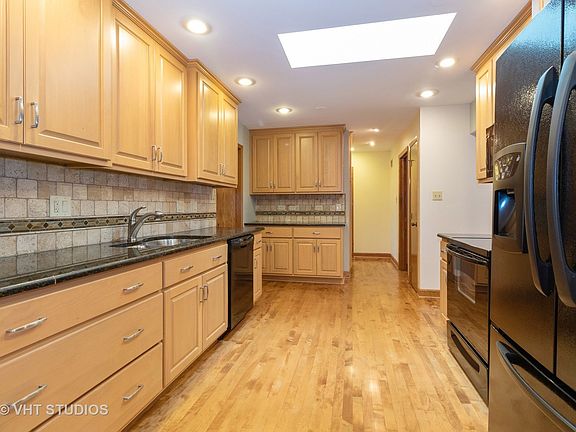 4th image of 10950 Colorado Ct