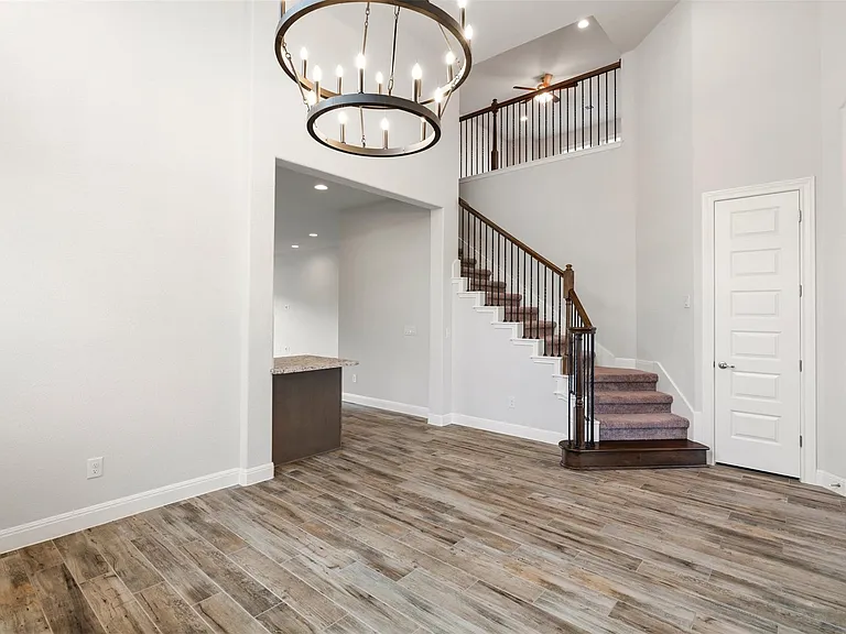 2439 Soprano Way — Photo 5