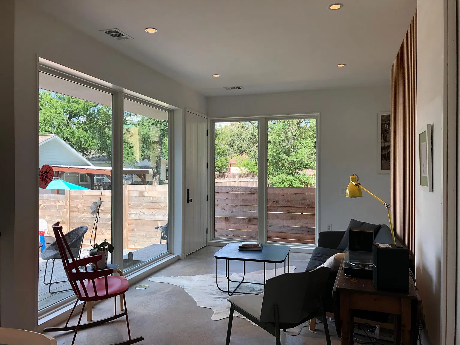 2 bed, 1.5 bath, 975 sqft, $2,600 — Photo 3