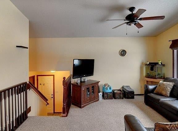 4th image of 403 Cottonwood Dr