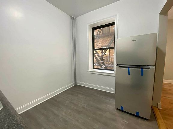 3rd image of 80-32 Grenfell St #21