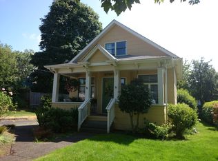 6726 20th Ave NW, Seattle, WA 98117