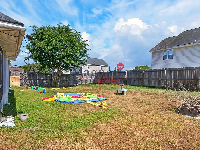 268 Scarlett Ln — Photo 32