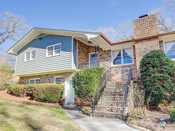 3rd image of 4333 King Valley Dr SE