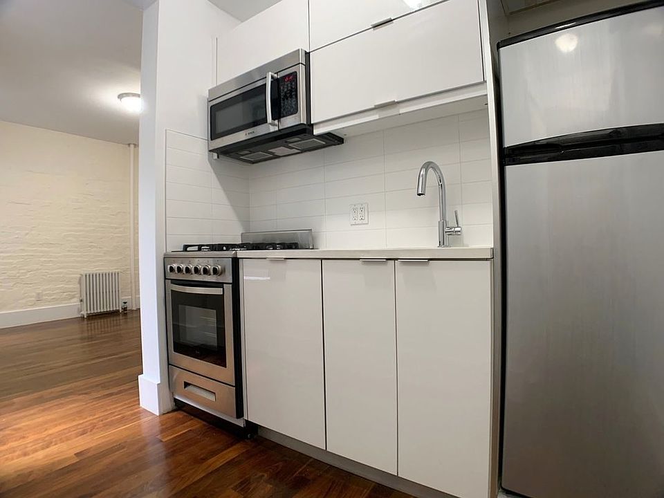 1st image of 455 Hudson St #4A