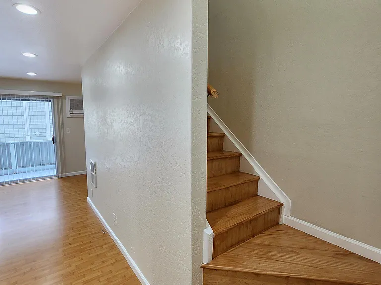 1995 Ascot Dr — Photo 15