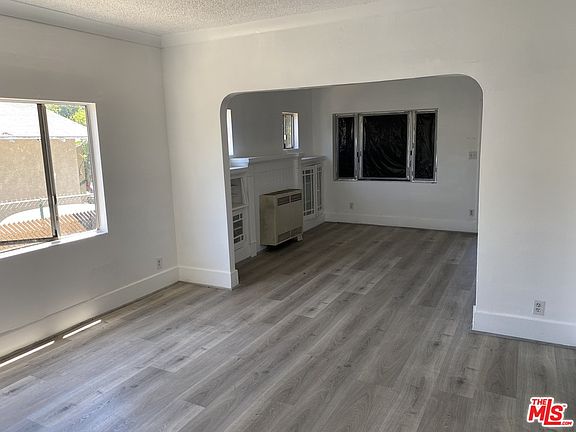 5th image of 3137 Fairmount St