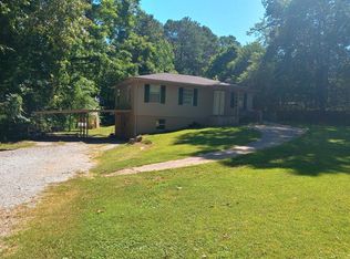 2370 Post Oak Rd, Camden, TN 38320