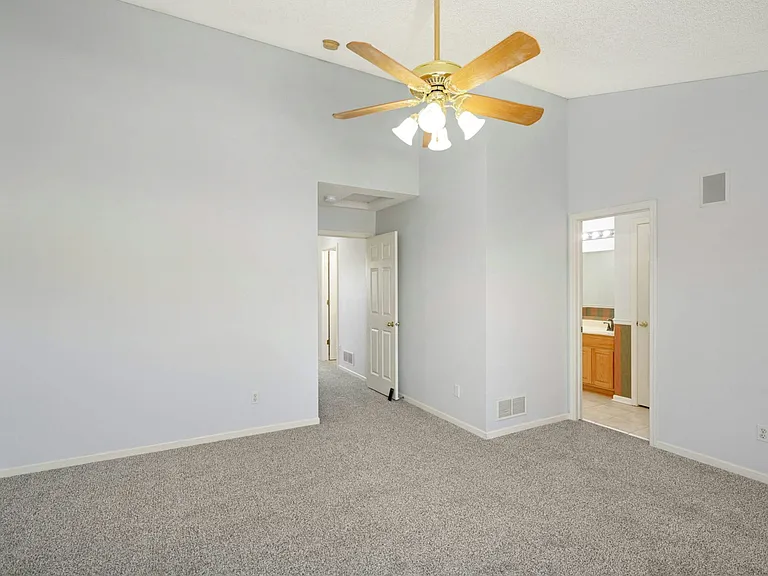15729A Porchlight Ln — Photo 14